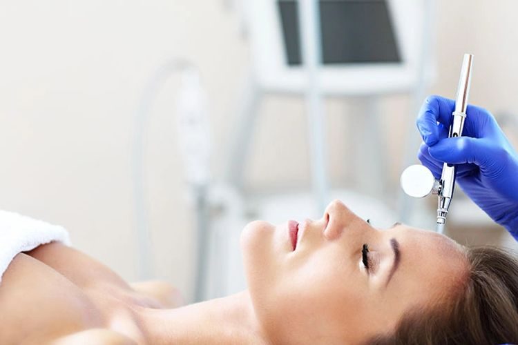 Intraceuticals — soin chez Belle Clinique Esthetique